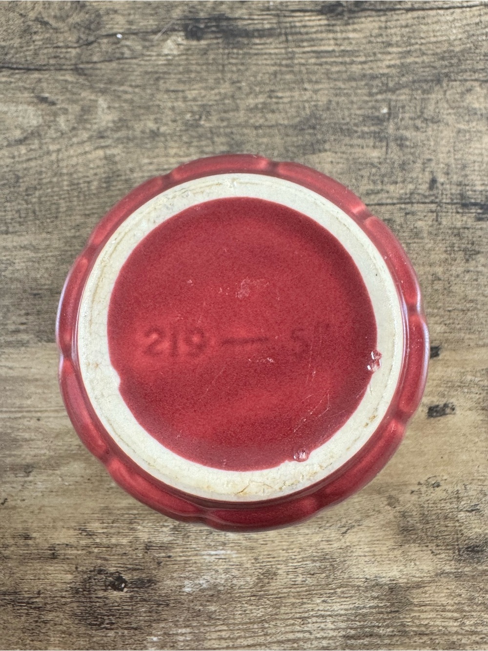 Vintage Red Ceramic Planter 219-5 Embossed Floral Pottery Flower Pot - Picture 12 of 12